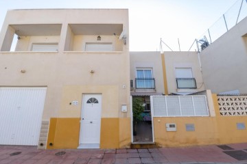 House 4 Bedrooms in Rioja