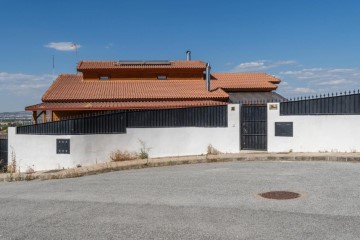 House 4 Bedrooms in Casco Historico