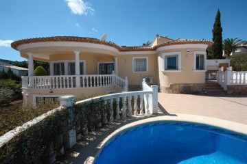 House 5 Bedrooms in Alicante Centro