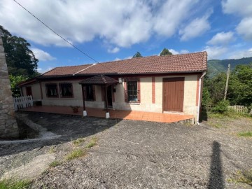 Casas rústicas 3 Habitaciones en Lada