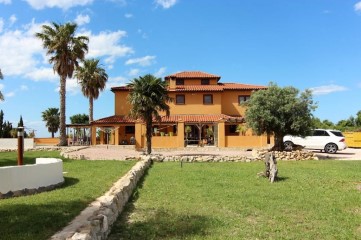 House 5 Bedrooms in Cometa-Orbeta