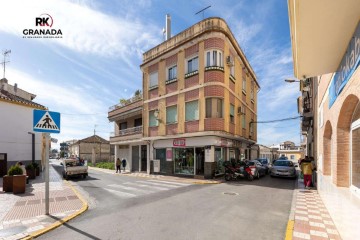 Edificio en Albolote