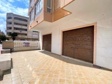 Commercial premises in Guardamar Playa