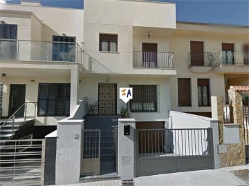 House 3 Bedrooms in Alcaudete