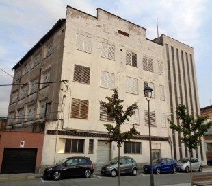 Edificio en Sant Hipòlit de Voltregà