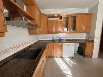 House 5 Bedrooms in Salteras