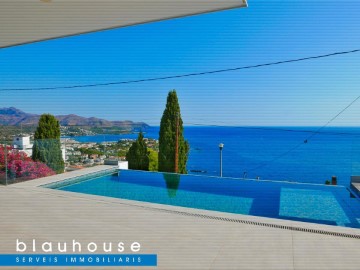 House 4 Bedrooms in Cau del Llop - Fané