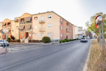 Piso 3 Habitaciones en Avda. de los Ogijares