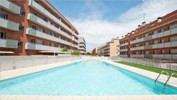 Apartment 3 Bedrooms in Via Europa - Parque Central