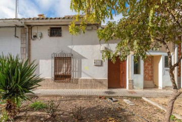 House 4 Bedrooms in Cabañas de la Sagra