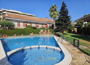 House 4 Bedrooms in Veral d'Ocata