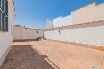 House 5 Bedrooms in Moclín