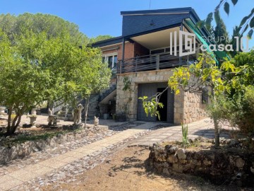 Maison 7 Chambres à Collado Mediano