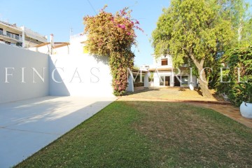 House 4 Bedrooms in Sitges Centre