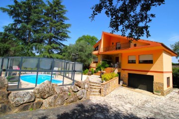 House 5 Bedrooms in Caldes de Malavella