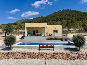 Casa o chalet 3 Habitaciones en Tres Fuentes