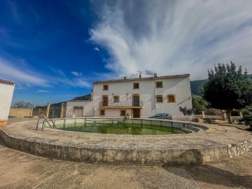 House 11 Bedrooms in El Pilar - Santa Ana