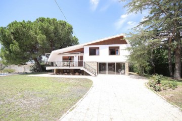 House 5 Bedrooms in Lloma Bada