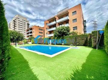 Apartment 4 Bedrooms in Santpedor