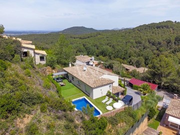 House 3 Bedrooms in Residencial Begur - Esclanyà