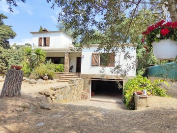 House 4 Bedrooms in Mas Pere-Río de Oro