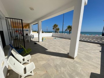 House 4 Bedrooms in Platja