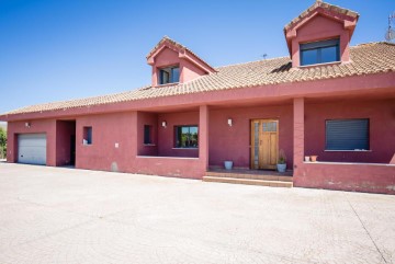 House 6 Bedrooms in Valdetorres de Jarama