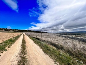 Land in Muñopepe