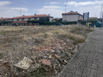 Land in Ciriñuela