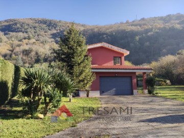 Casa o chalet 3 Habitaciones en Tuñón