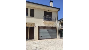 House 3 Bedrooms in Santa Marta de Tormes