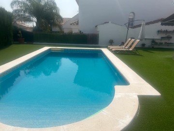 House 5 Bedrooms in Pla del Pou