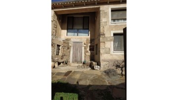 House 3 Bedrooms in La Bouza