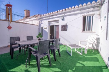 House 4 Bedrooms in Benifairó de les Valls