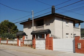 House 6 Bedrooms in Sant Vicenç dels Horts