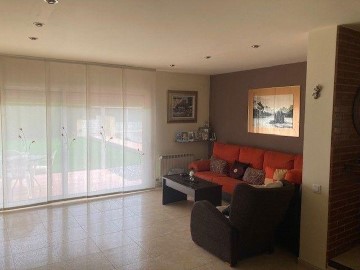 House 4 Bedrooms in Veinat del Regas