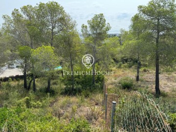 Land in Vinyet-Terramar-Can Pei-Can Girona