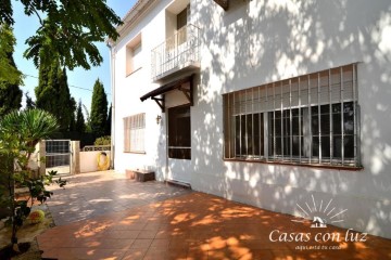 Casa o chalet 5 Habitaciones en Casetas - Garrapinillos - Monzalbarba