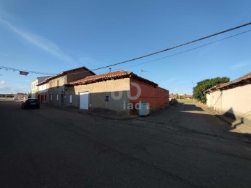 Maison 3 Chambres à Estebanez de la Calzada