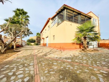 House 5 Bedrooms in Bàscara