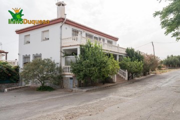 Casa o chalet 6 Habitaciones en Carretera de Granada-La Alcazaba