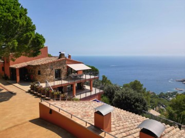 House  in Begur