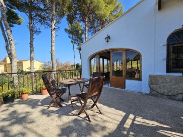 House 4 Bedrooms in Monte Rey