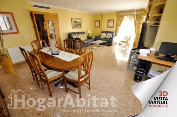 House 5 Bedrooms in La Pobla de Farnals