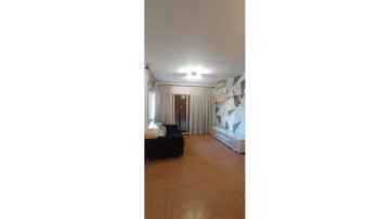 Apartment 4 Bedrooms in Martorell