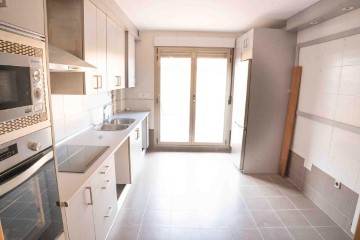 House 4 Bedrooms in Valcabado