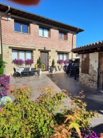 Maison 3 Chambres à Medina de Pomar