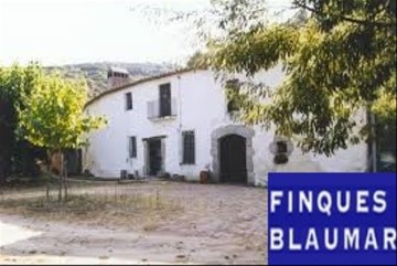 Country homes 5 Bedrooms in Can Ginebra