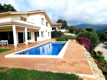 House 5 Bedrooms in Tossa de Mar