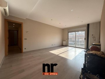 Apartment 3 Bedrooms in Nord - Sant Andreu